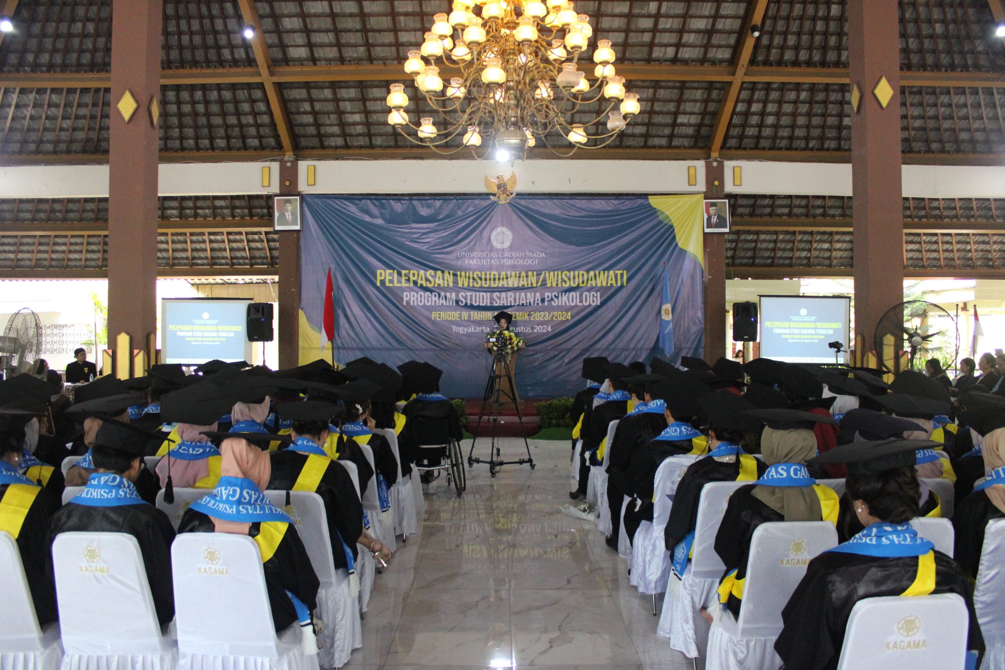 Satu dari Empat Lulusan Sarjana Fakultas Psikologi UGM Merupakan Satu dari Empat Lulusan Sarjana Fakultas Psikologi UGM Merupakan